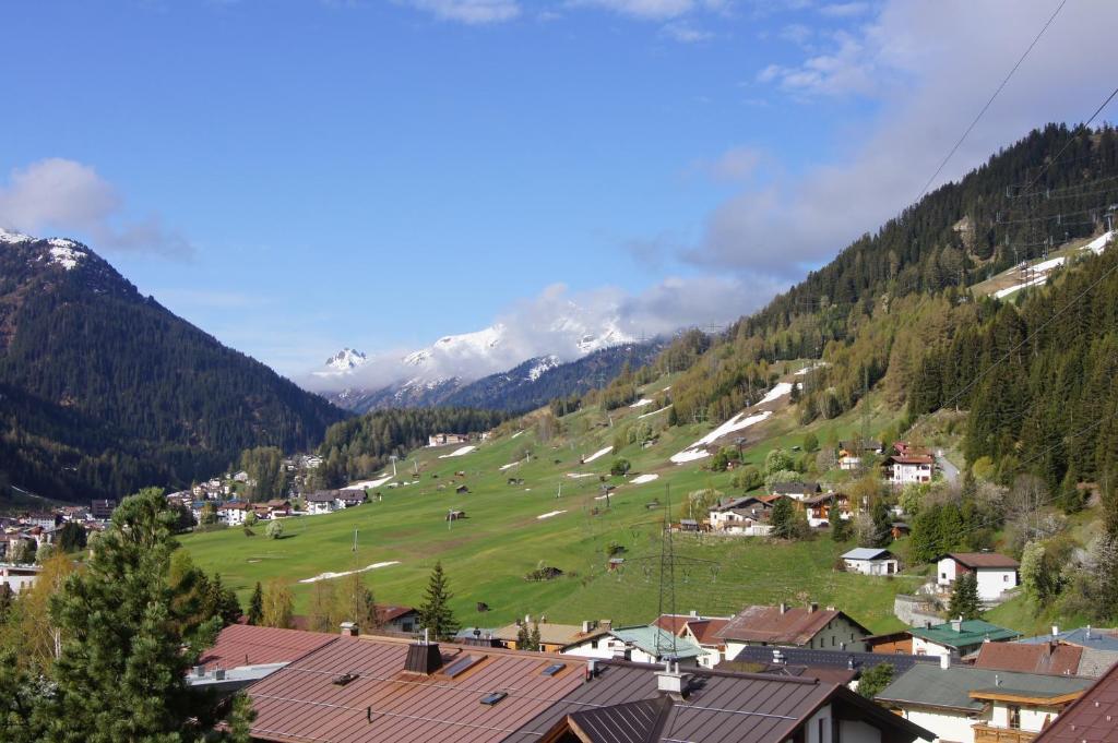 Appartment Sarlo Sankt Anton am Arlberg Phòng bức ảnh