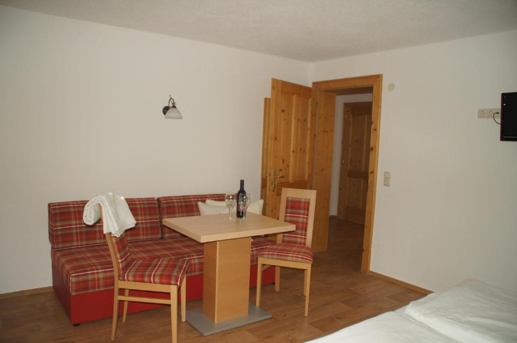 Appartment Sarlo Sankt Anton am Arlberg Phòng bức ảnh